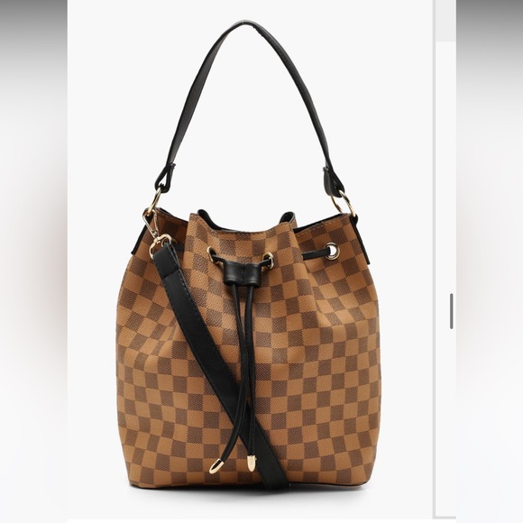 •NWT•MINIMALIST CHECK DUFFLE DAY BAG•NEW - Picture 1 of 16